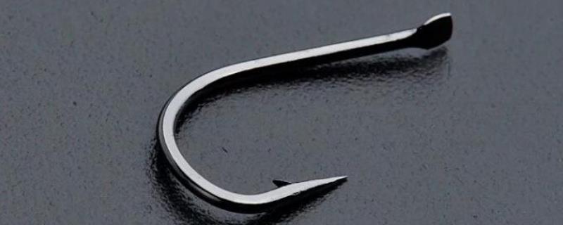 伊豆鱼钩和丸世鱼钩究竟哪个好用，并附上适合垂钓的鱼种