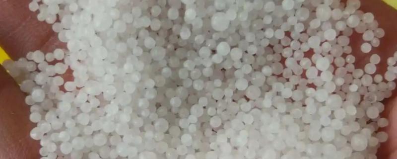 多肽尿素的具体使用方法有哪些，兑水稀释之后是否可以直接喷施在叶片表面