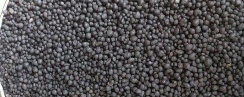 黑色颗粒有机肥怎么用，埋在土里多久融化