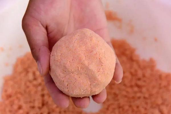 钓鲢鳙饵料配方,饵料雾化太快如何操作