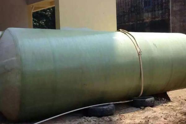 小型猪场怎样建化粪池,化粪池满了如何清理