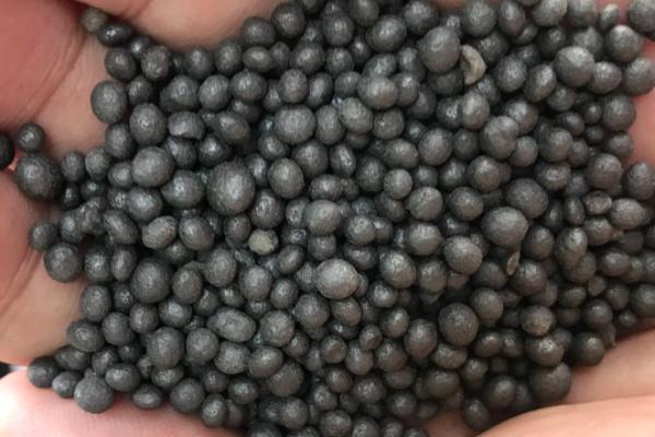 撒可富二铵是什么,是什么颜色的