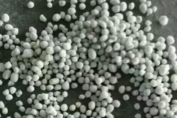 撒可富二铵是什么,是什么颜色的