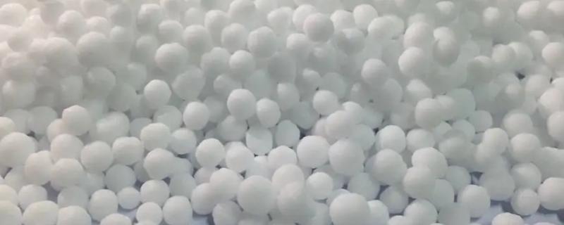 尿素的正确使用方法，尿素的主要成分是什么