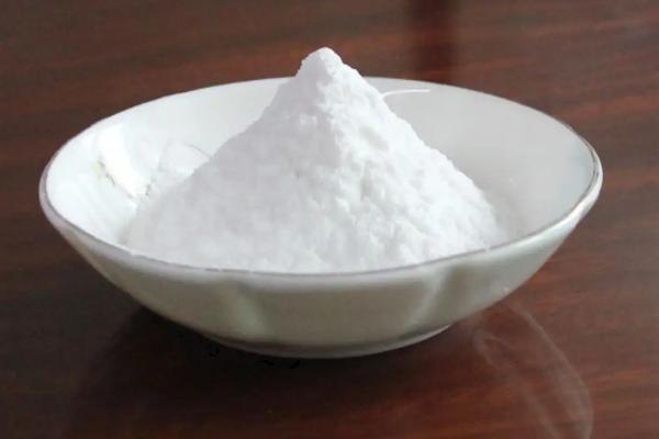 白天喷杀虫剂能杀死蟑螂吗