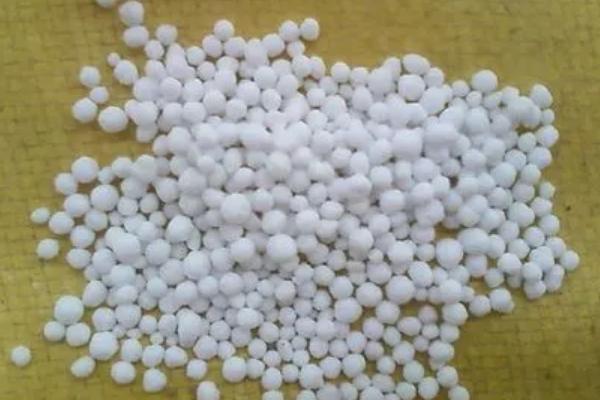 氮肥也叫尿素吗