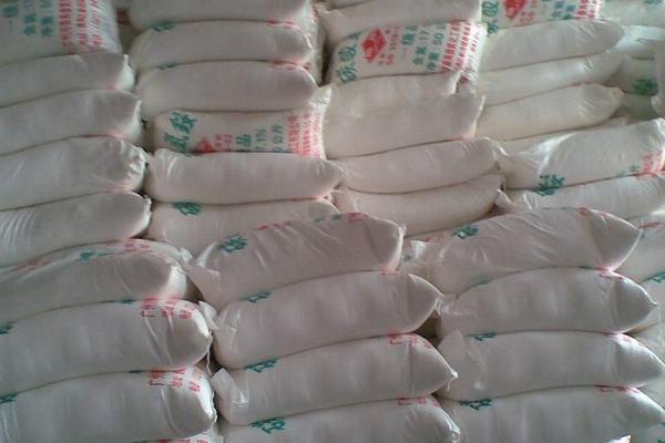 磷肥与碳酸氢铵能一起用吗