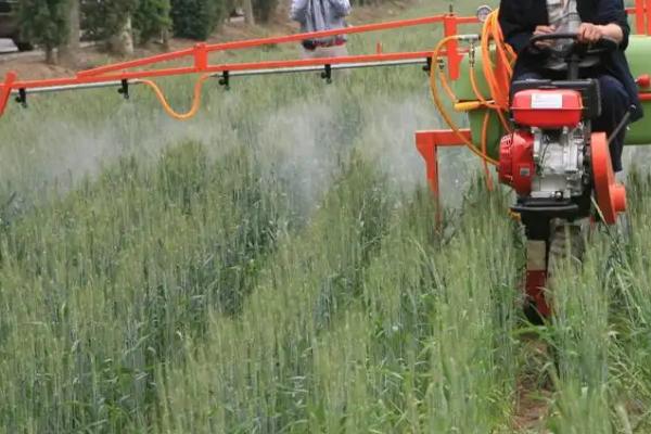 磷酸二氢钾和尿素能混用吗